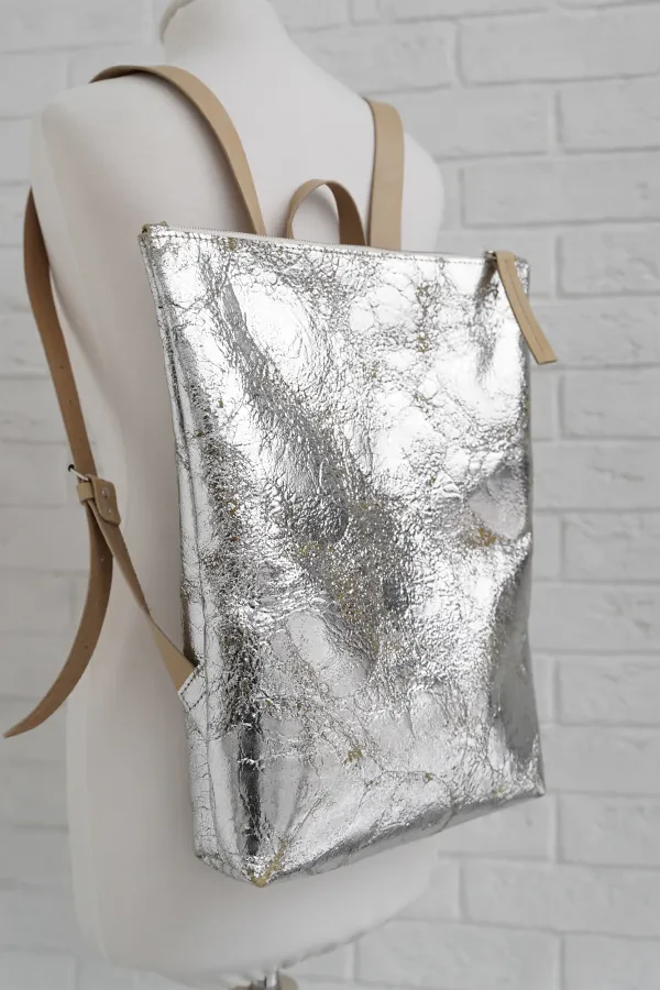 Рюкзак плоский (серебрянный)