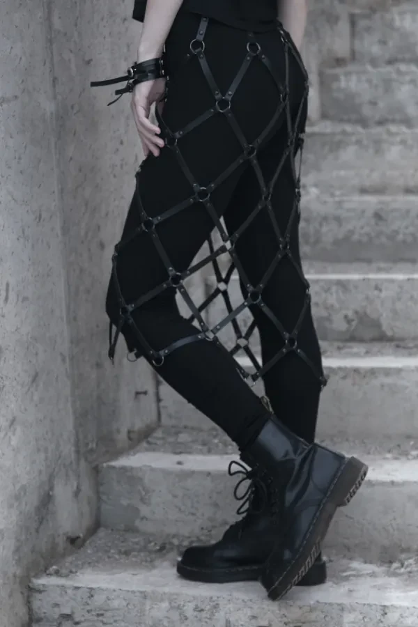 Юбка-сетка из кожи